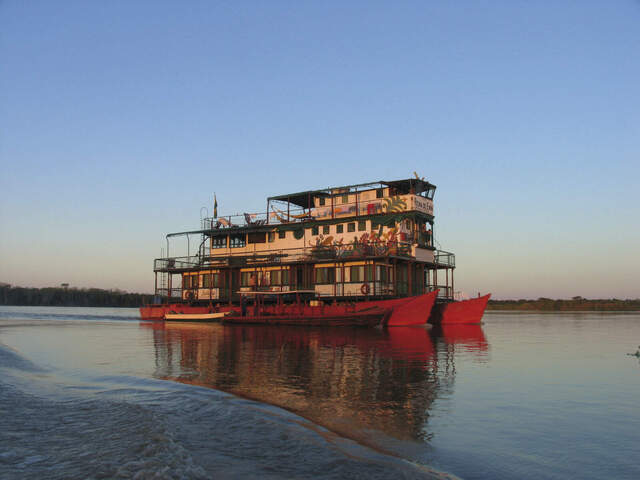 Unser Flussschiff: Reina de Enin